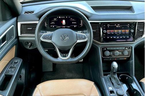 2022 Volkswagen Atlas Cross Sport 3.6L V6 SEL Premium R-Line