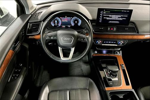 2023 Audi Q5 45 S line Premium Plus