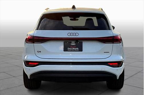 2025 Audi Q6 e-tron Premium Plus quattro