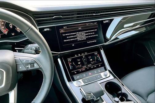2025 Audi Q7 55 Premium Plus
