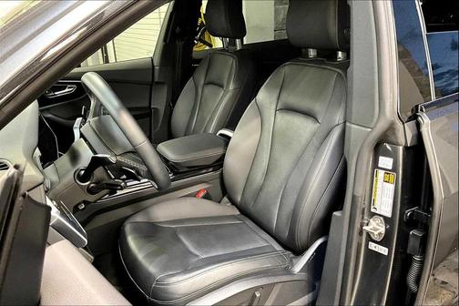 2022 Audi Q8 55 Premium Plus