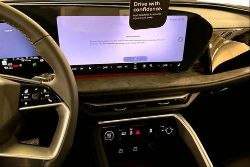 Glacier White m 2026 Audi Q5 Premium