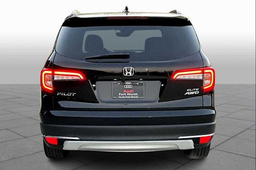 2021 Honda Pilot AWD Elite