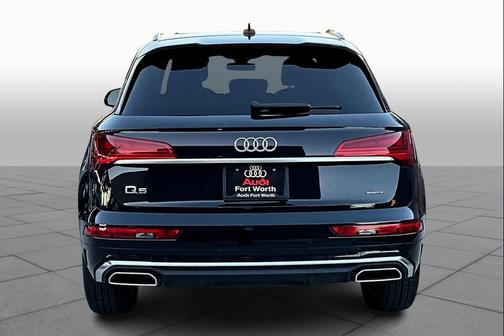 2023 Audi Q5 45 S line Premium