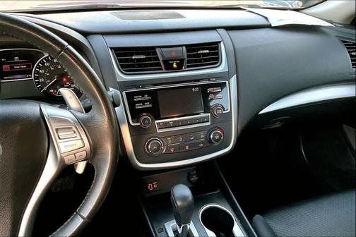 2017 Nissan Altima 2.5 SR