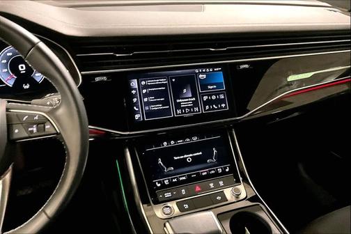 2024 Audi Q8 55 Premium Plus