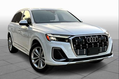 2025 Audi Q7 55 Premium Plus
