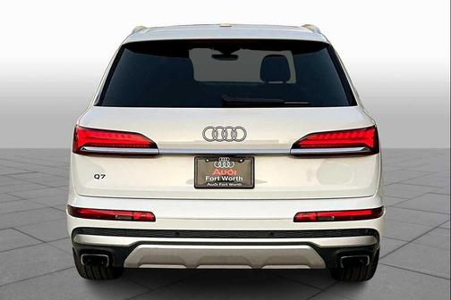 2025 Audi Q7 55 Premium Plus