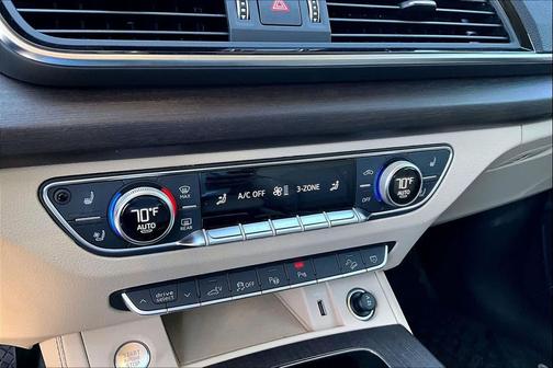 2023 Audi Q5 55 S line Prestige