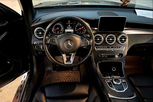 2018 Mercedes-Benz GLC 300 Base