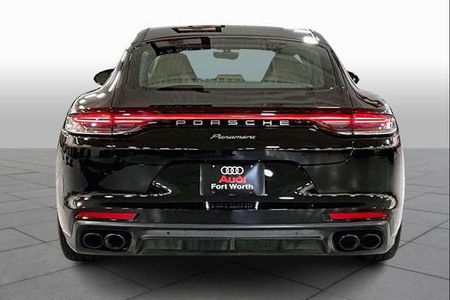 2023 Porsche Panamera Platinum Edition