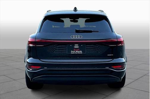 2025 Audi Q6 e-tron Prestige quattro