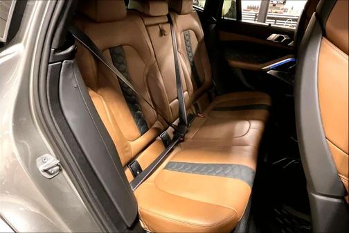 2023 BMW X6 M 