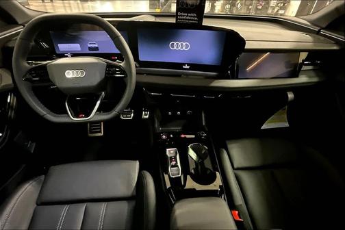 Plasma Blue met 2027 Audi SQ6 e-tron Premium Plus