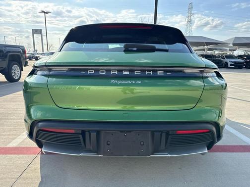 2022 Porsche Taycan 4