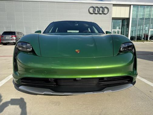 2022 Porsche Taycan 4