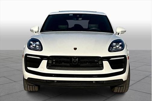 2023 Porsche Macan Base