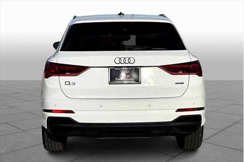 2025 Audi Q3 Premium 45 TFSI S line quattro Tiptronic