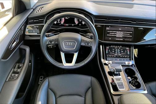 2023 Audi Q8 55 Premium Plus