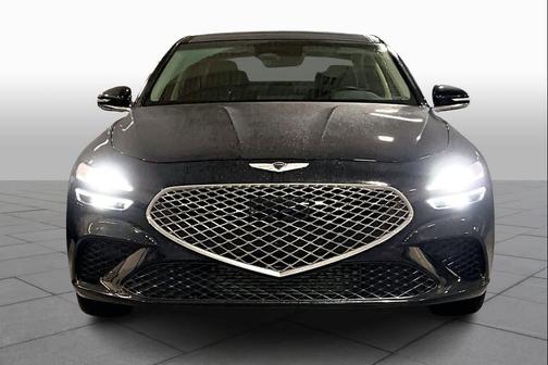 2022 Genesis G70 2.0T RWD