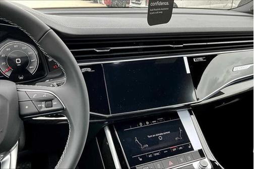 2025 Audi Q7 45 Premium
