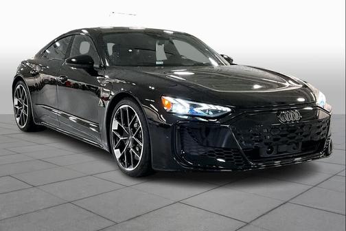 2026 Audi RS e-tron GT quattro