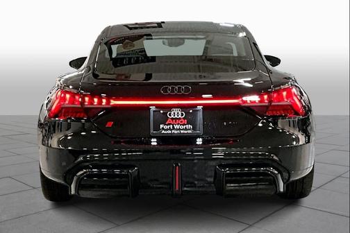 2026 Audi RS e-tron GT quattro