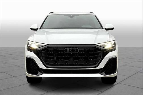 2025 Audi Q8 55 Premium Plus