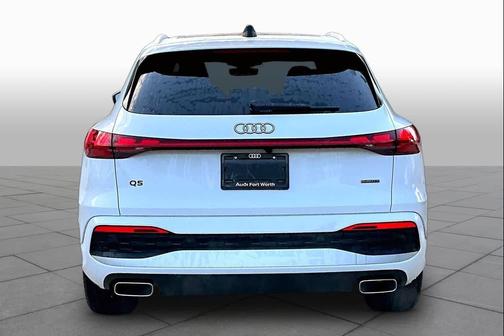 Glacier White Metallic 2025 Audi Q5 Prestige TFSI quattro S tronic
