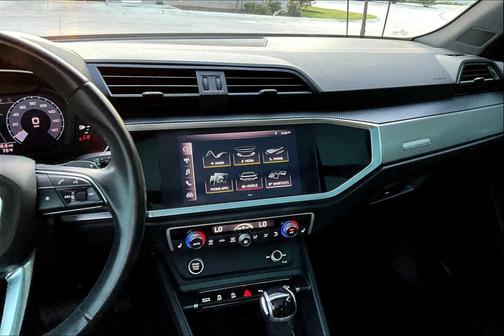 2021 Audi Q3 45 S line Premium