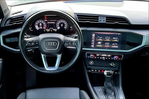 2021 Audi Q3 45 S line Premium