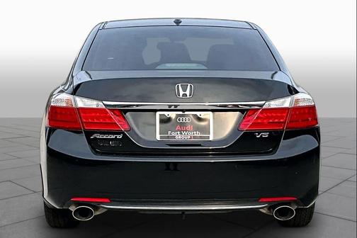 Crystal Black Pearl 2015 Honda Accord 4dr V6 Auto
