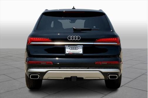 2025 Audi Q7 45 Premium