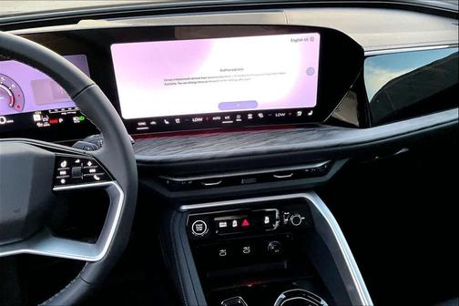 Daytona Gray pe 2026 Audi Q5 Premium Plus TFSI quattro S tronic