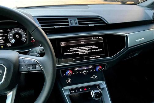 2025 Audi Q3 Premium 45 TFSI S line quattro Tiptronic