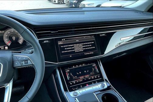 2025 Audi Q8 55 Premium Plus
