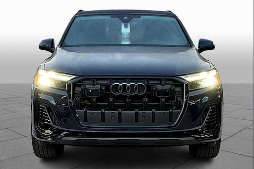 2026 Audi Q7 55 Premium Plus