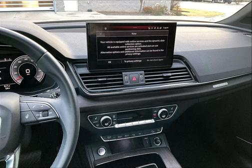 2022 Audi Q5 45 S line Prestige