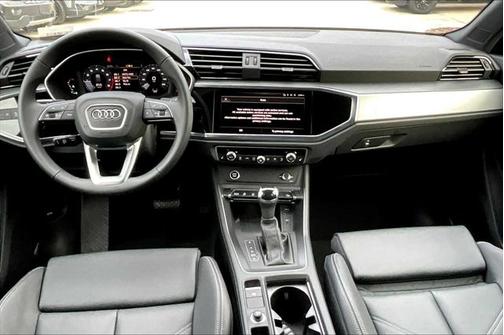 2025 Audi Q3 Premium 45 TFSI S line quattro Tiptronic