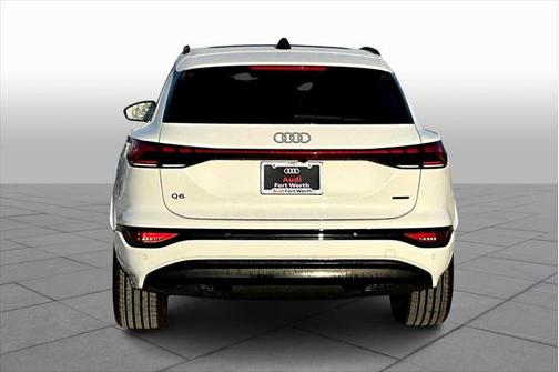2025 Audi Q6 e-tron Premium Plus quattro