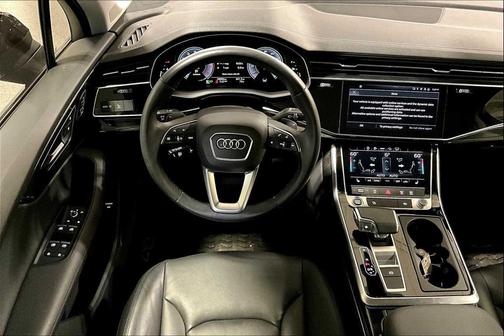 2023 Audi Q7 55 Premium Plus