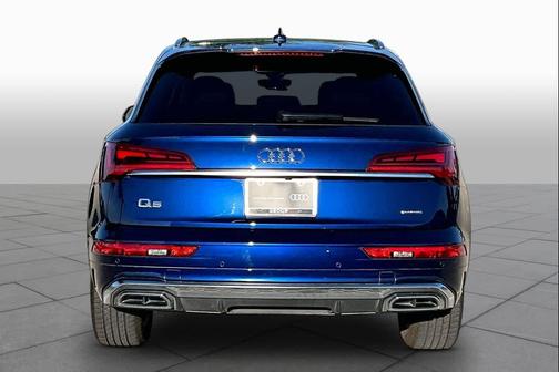 Navarra Blue Metallic 2023 Audi Q5 45 S line Premium Plus