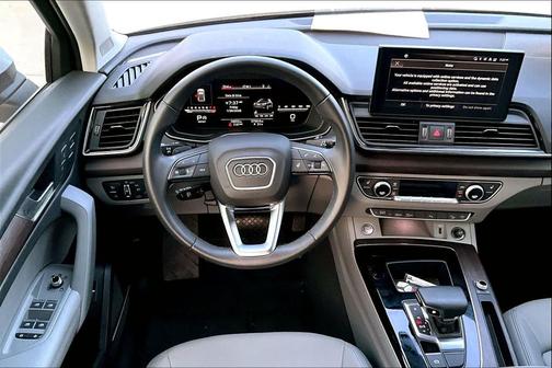 2022 Audi Q5 45 S line Premium Plus