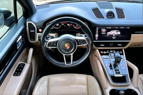 Quartzite Grey Metallic 2020 Porsche Cayenne Cayenne