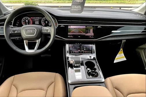 2025 Audi Q7 55 Premium Plus