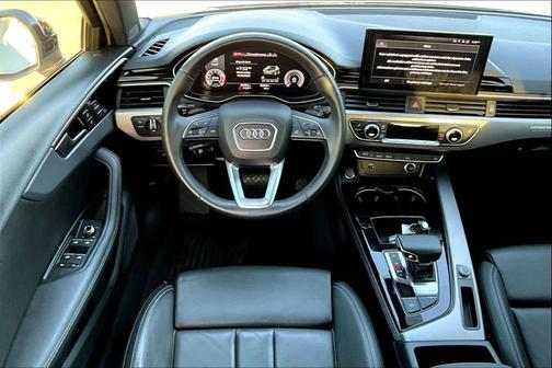 2023 Audi A4 45 S line Premium Plus