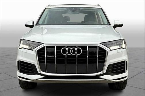 2024 Audi Q7 45 Premium Plus