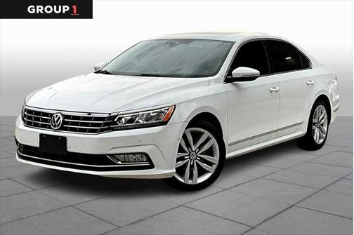 2017 Volkswagen Passat 1.8T SEL Premium