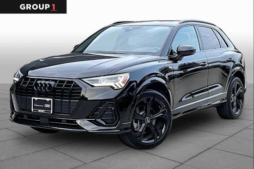 Mythos Black Metallic 2023 Audi Q3 45 S line Premium Plus