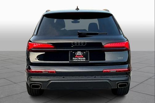 2025 Audi Q7 45 Premium